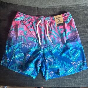 Chubbies men’s Lined Classic Swim Trunk